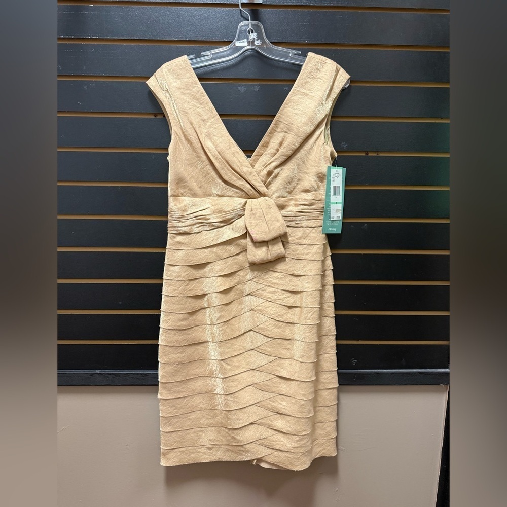 Jones Wear Gold Metallic Cocktail Dress – Size 8 (NWT)